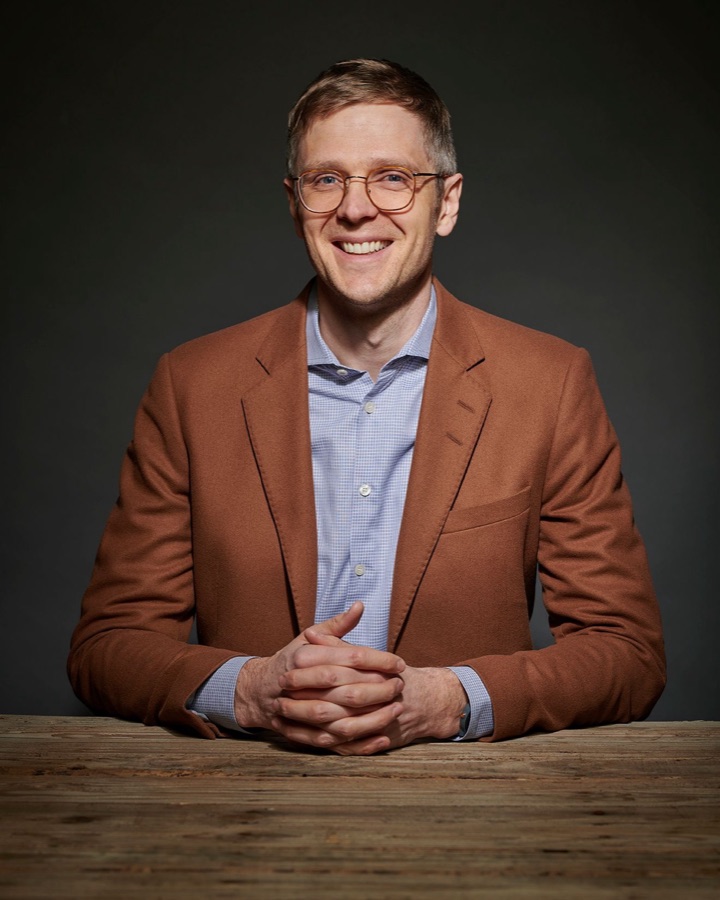 Portrait of Dr. Chris Hahn